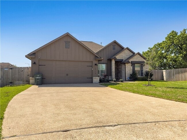 Building Photo - 2713 Colony Vis Ct