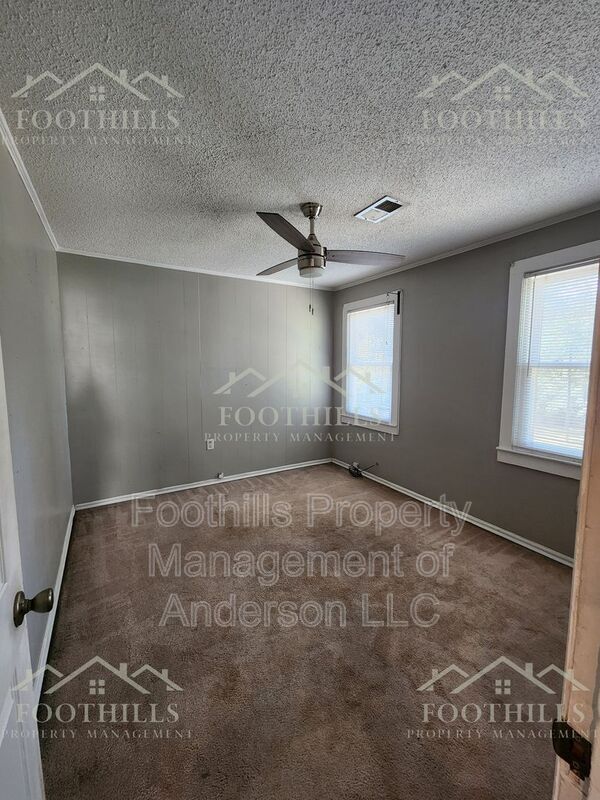 Building Photo - 1917 Inman Dr