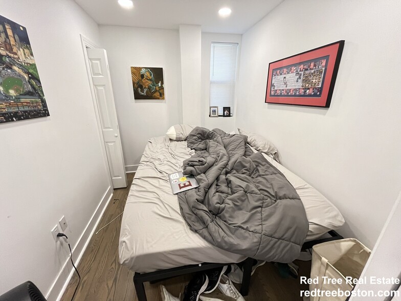 19 #20 - 1 Peterborough St