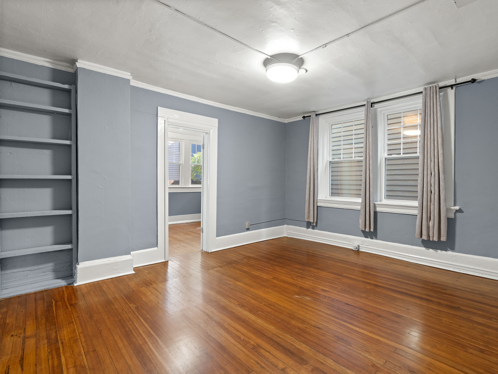 Building Photo - 160 -164 4th St NE