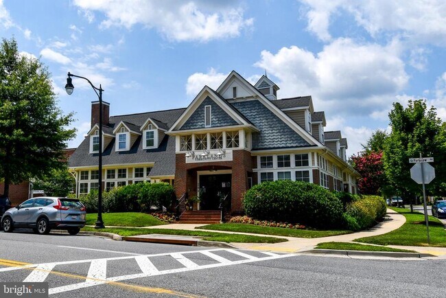 Building Photo - 409 Hydrangea Place