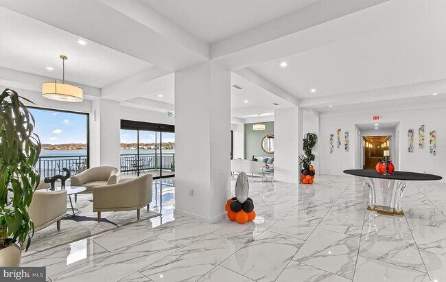 Building Photo - 501 Slaters Ln