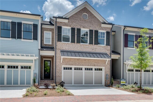 Building Photo - 435 Maplewood Dr