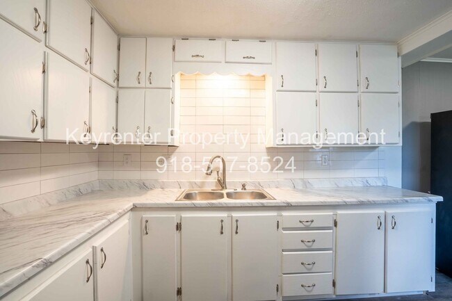 Building Photo - Completely Renovated 2 Bed 1 Bath Rental House in Skiatook!