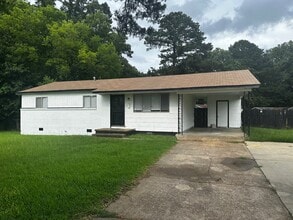 Building Photo - 5802 Highland Dr
