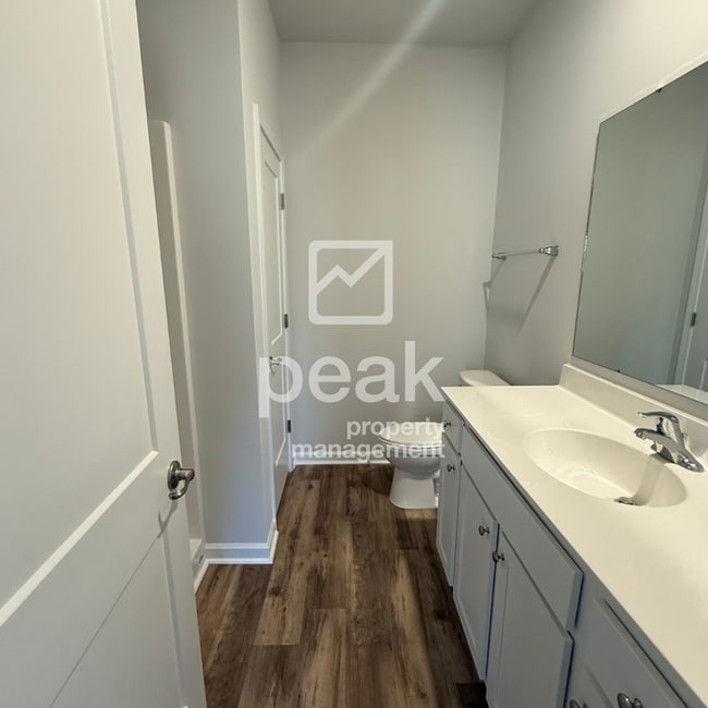 Building Photo - $2200! Brand New Home! 3 Bed, 2 Bath!