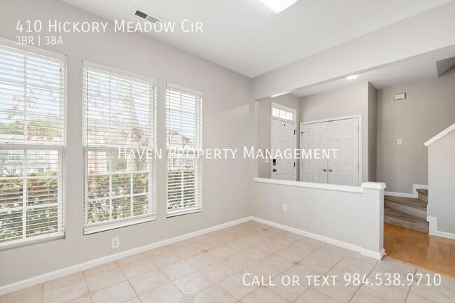 Building Photo - 410 Hickory Meadow Cir