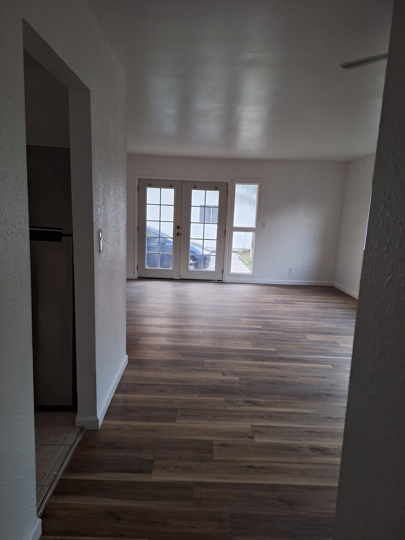 Building Photo - 1835 N Ave 53