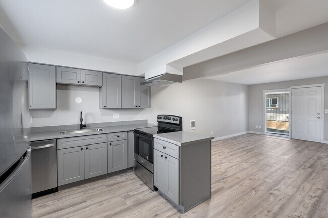 Building Photo - Ground floor apartment