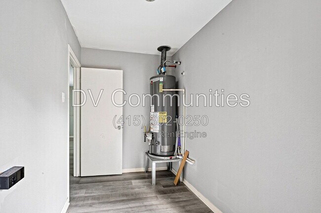 Building Photo - 12919 S Coast Dr