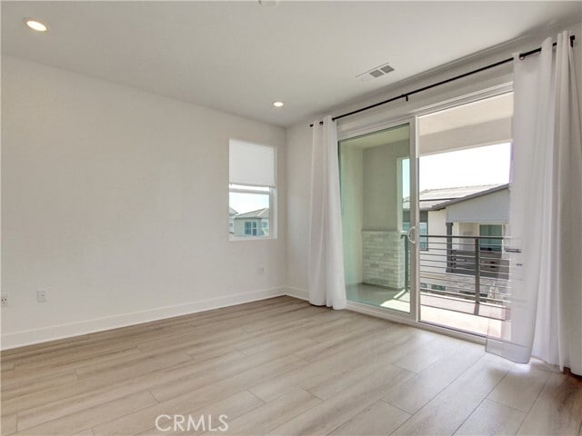 Building Photo - 230 Sora