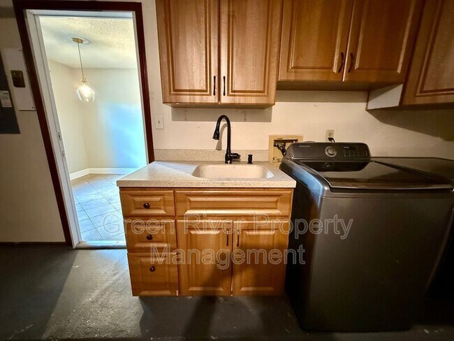 Building Photo - 12955 Julington Ridge Dr E