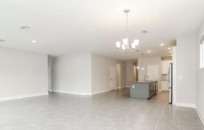Building Photo - 12069 Bridgehampton Rd