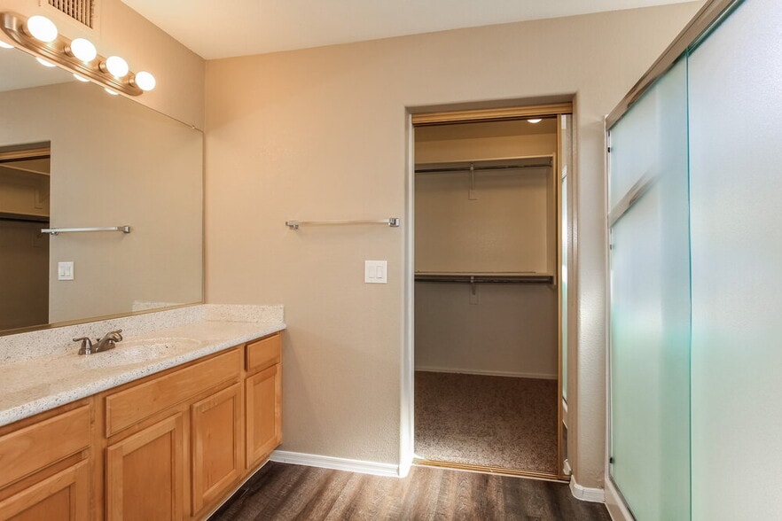 Building Photo - 2609 N 128th Dr