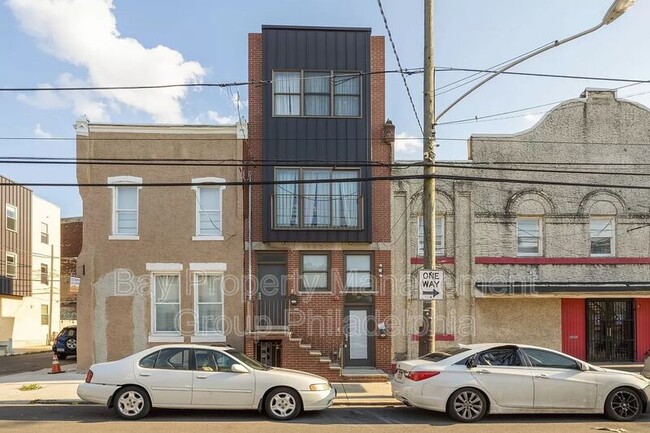 Building Photo - 1826 W Norris St