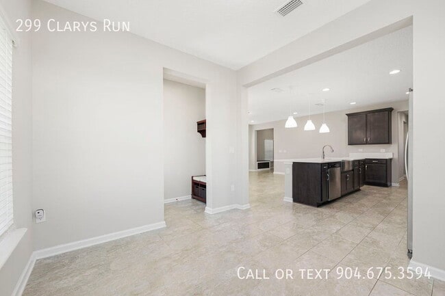 Building Photo - 299 Clarys Run