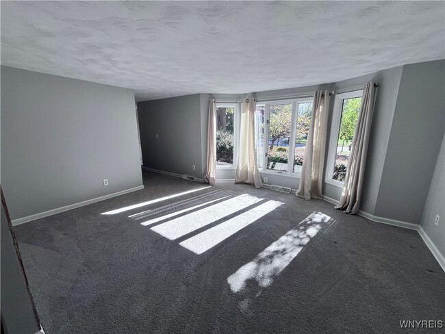 Building Photo - 306 Randwood Dr