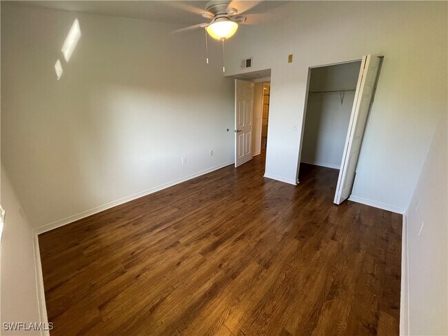 Building Photo - 8234 Key Royal Cir