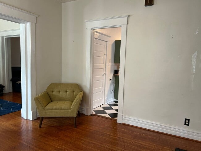 Building Photo - Deer Park 3 Bed 2 Bath Bungalow