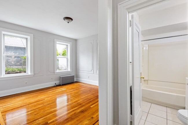 Building Photo - 346 Union Ave LLC