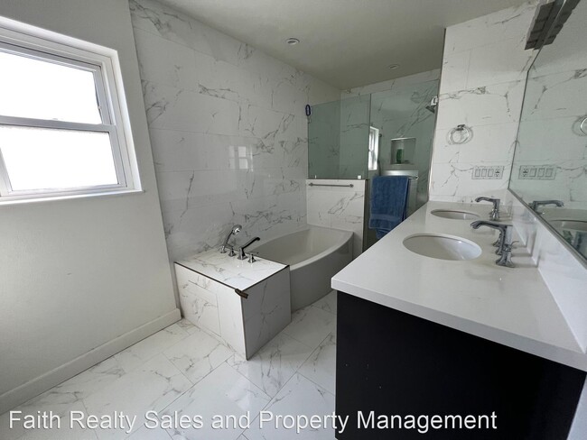 Building Photo - 4 br, 3 bath House - 913 W. Alfred Pl