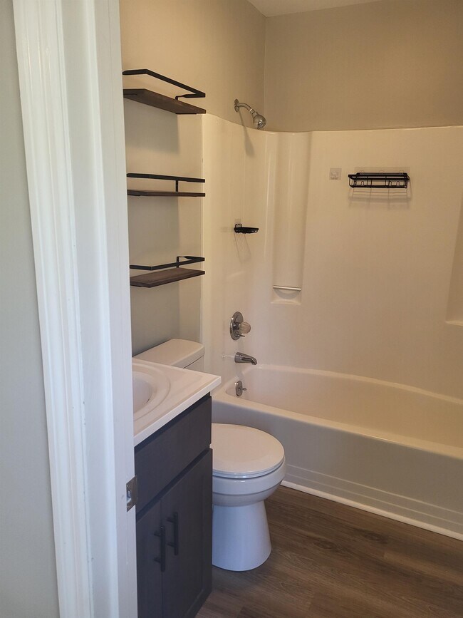 Building Photo - 243 Sand Ridge Rd