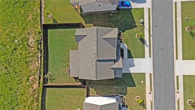 Building Photo - 130 Logan Pass Dr