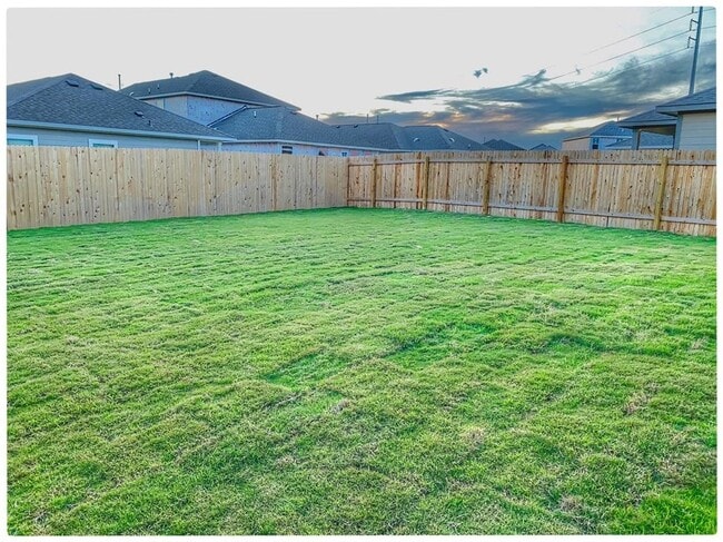 Building Photo - 1309 Hazleton Cove