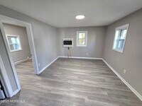 Building Photo - 316 8th Ave