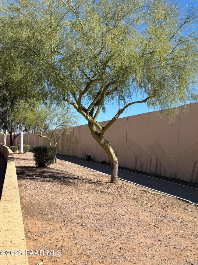 Building Photo - 8787 E Mountain View Rd