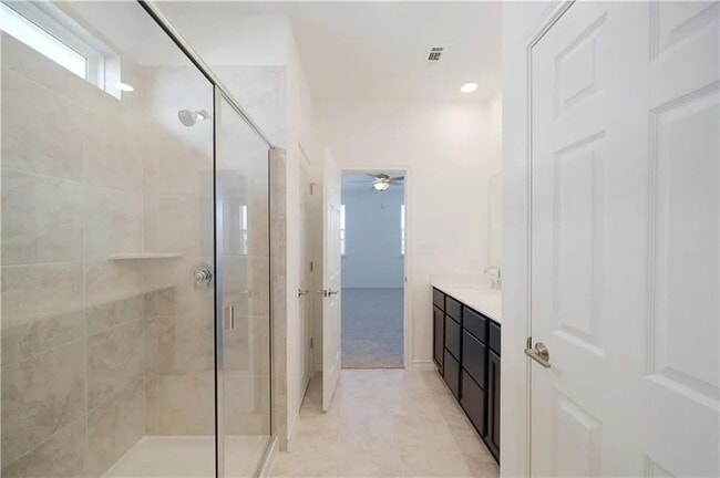 Building Photo - 215 Thurman Holt Rd