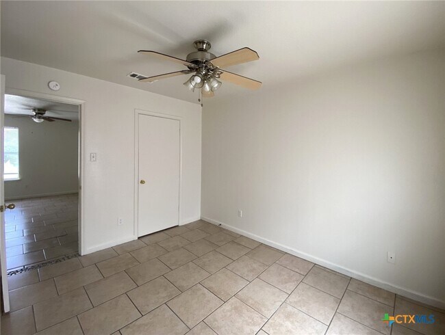 Building Photo - 1706 Windward Dr