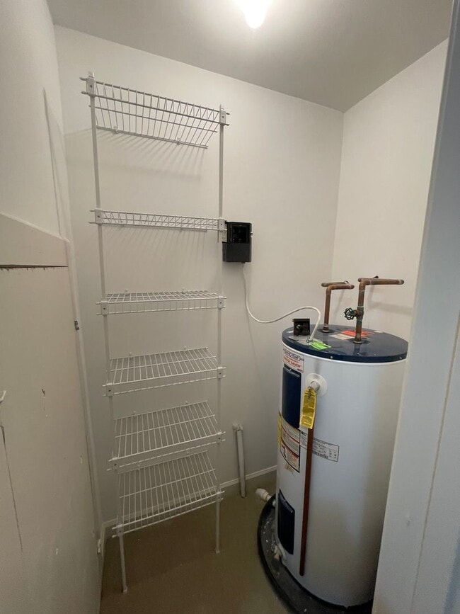 Building Photo - 5300 Hornes Church Rd