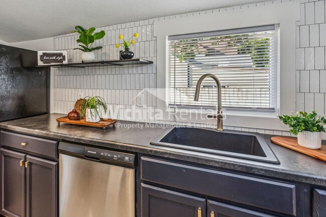 Building Photo - Newly remodeled 3 bedroom 1 bath home