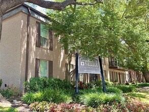 Building Photo - 4219 Avondale Ave