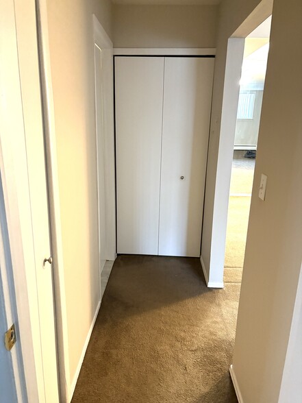 Building Photo - 4909 Crooks Rd