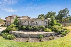 Building Photo - 1001 Zodiac Ln