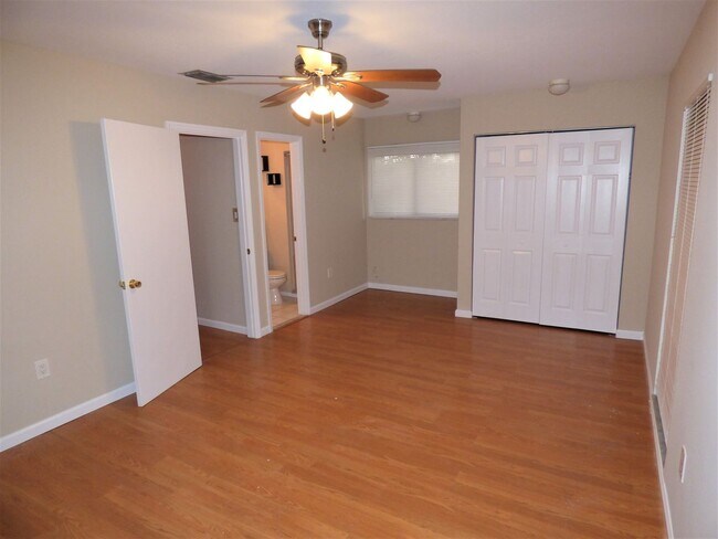 Building Photo - 3074 Broadpoint Dr