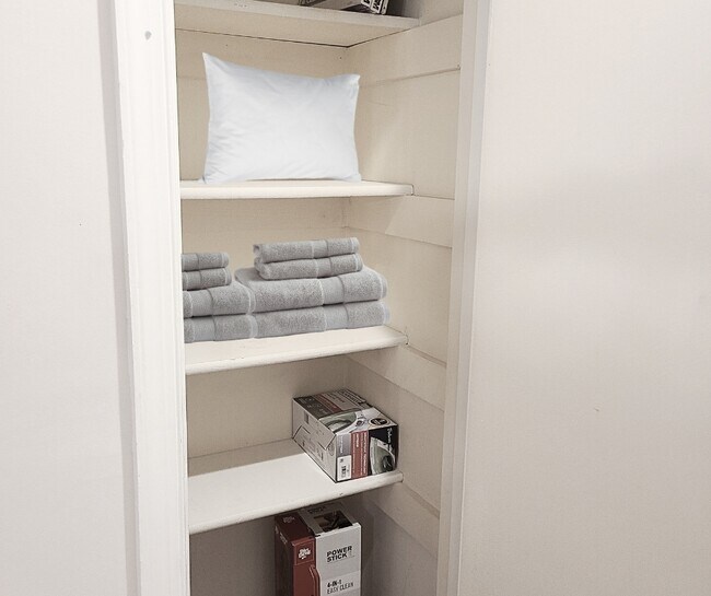 Add a touch of your personality with your own linens and decor. - 12032 Cardamom Dr