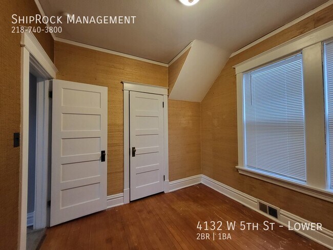 Building Photo - 4132 W 5th St