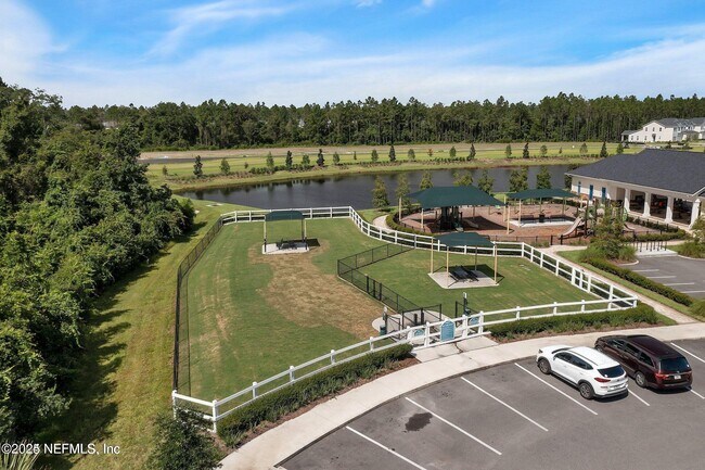 Building Photo - 244 Vista Lake Cir