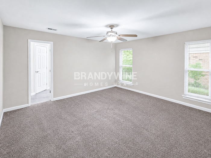 Building Photo - 2704 Deer Glade Ln