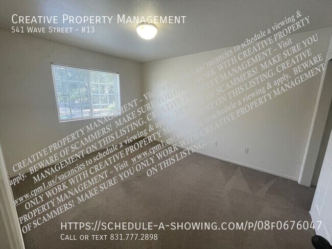 Building Photo - 541 Wave St
