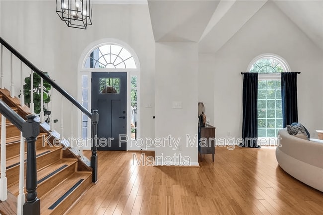 Building Photo - 991 Gentry Ln