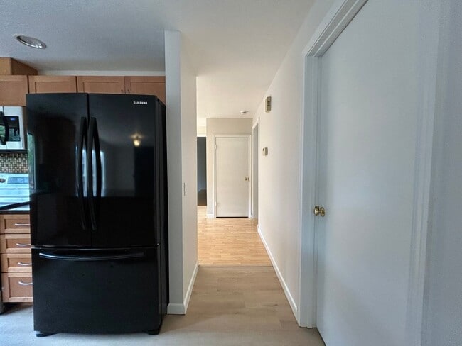 Building Photo - Beautiful 4BD Home | Fireplace, Fenced Backyard, Deck, Garage & A/C
