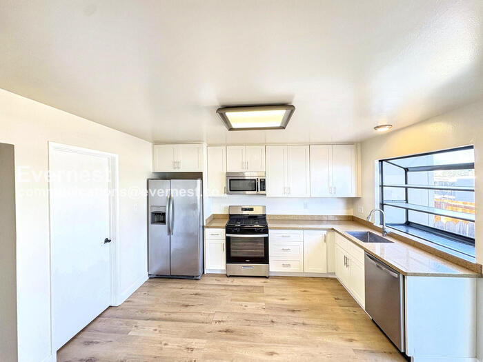 Building Photo - 3766 Callan Blvd