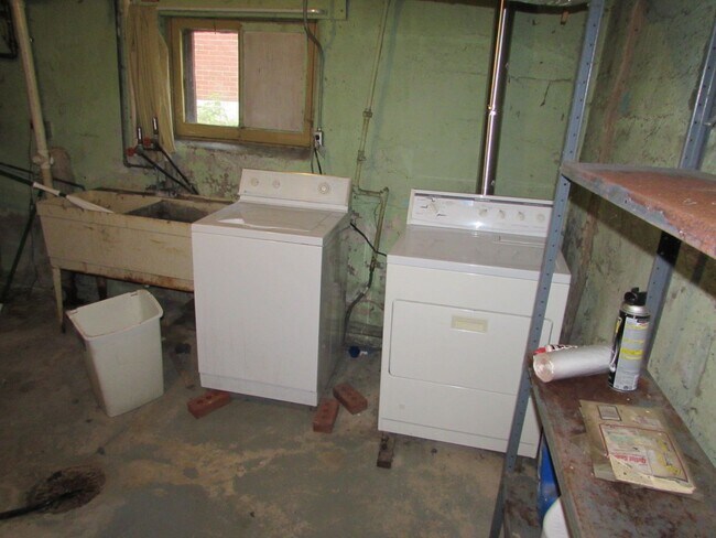 Building Photo - Living on the Dock of the Bay