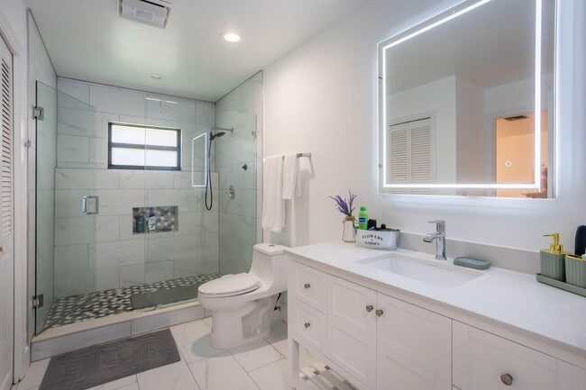 Building Photo - 2903 Banyan Blvd Cir NW