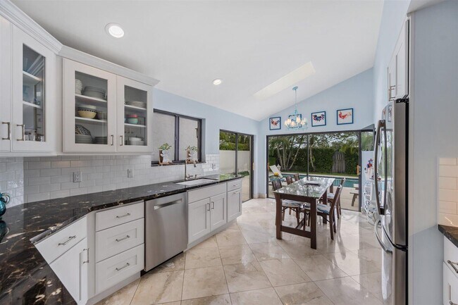 Building Photo - 2443 Windsor Way Ct