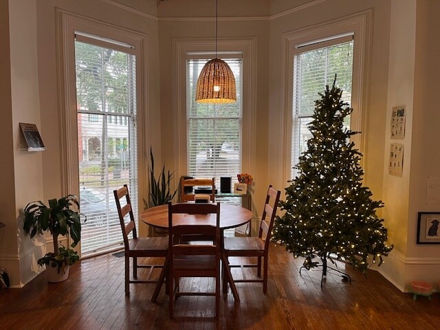 Building Photo - 215 W Gwinnett St